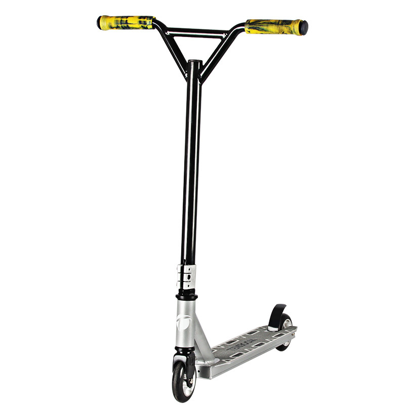 Flashing Two Wheels Kick Stunt Scooter Lightweight For Kids